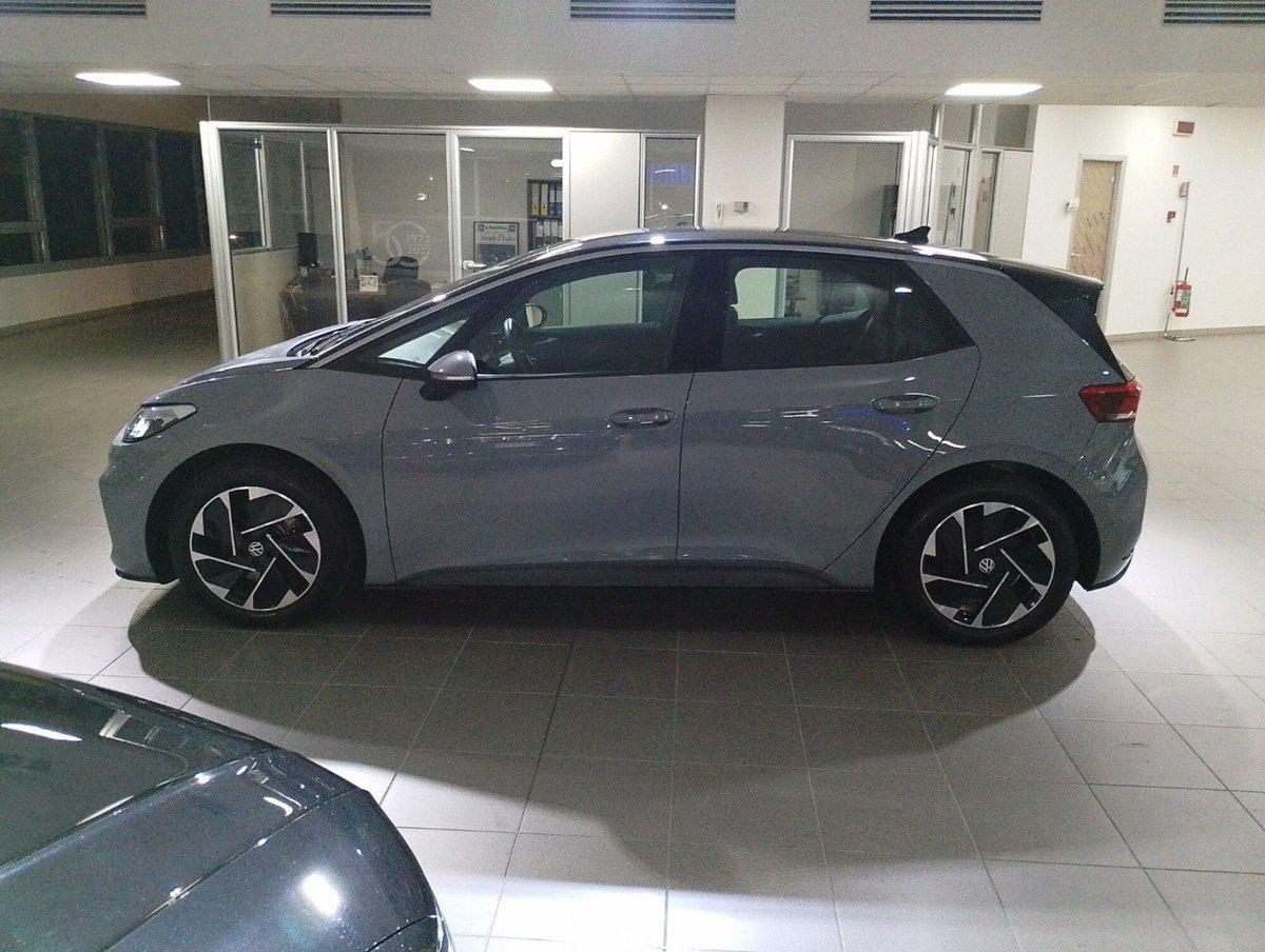 Volkswagen ID.3 Pro Performance Active (3)