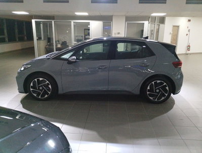Volkswagen ID.3 Pro Performance Active (3)