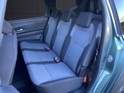 Dacia Jogger 1.6 hybrid Extreme 140cv (10)