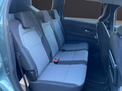 Dacia Jogger 1.6 hybrid Extreme 140cv (16)