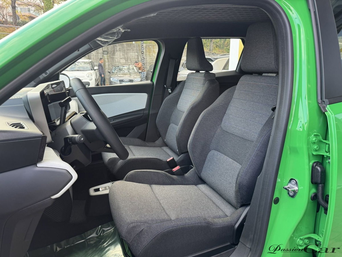 Renault Scenic E-Tech Electric Evolution comfort range 170cv (4)