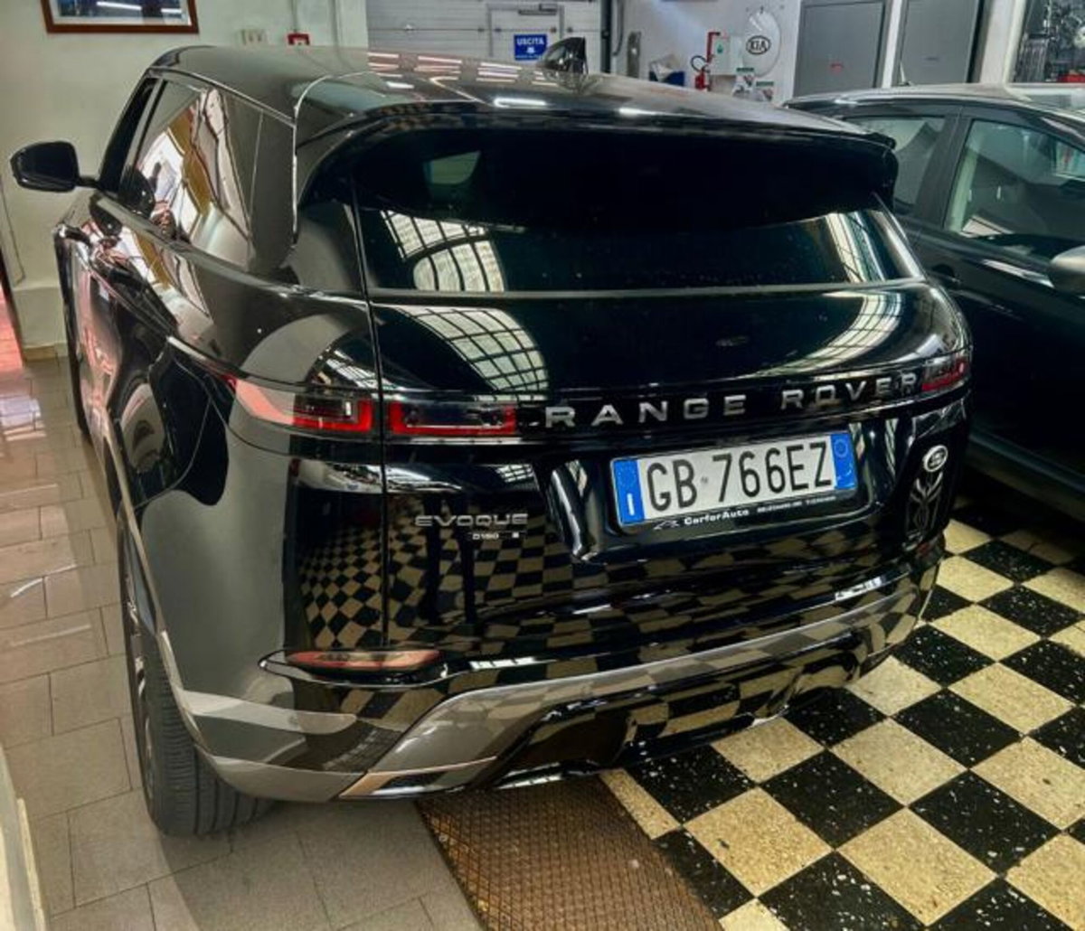 Land Rover Range Rover Evoque 2.0D I4-L.Flw 150 CV AWD Auto R-Dynamic (3)