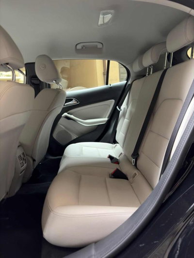 Mercedes-Benz GLA SUV 180 d Sport (10)