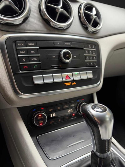 Mercedes-Benz GLA SUV 180 d Sport (11)