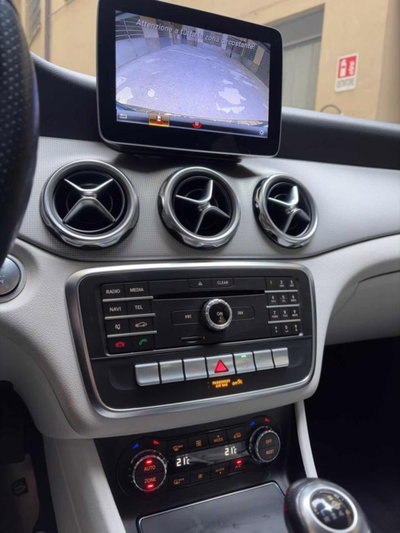Mercedes-Benz GLA SUV 180 d Sport (12)