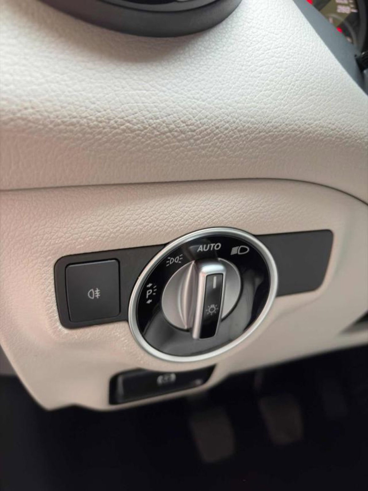 Mercedes-Benz GLA SUV 180 d Sport (7)