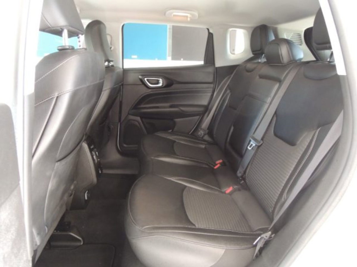 Jeep Compass 1.6 Multijet II 2WD Limited (14)