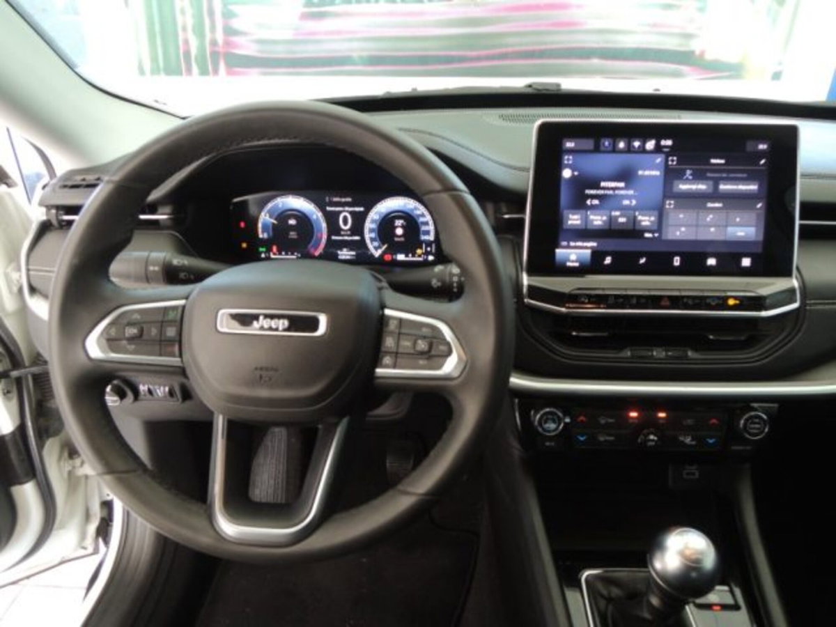 Jeep Compass 1.6 Multijet II 2WD Limited (8)