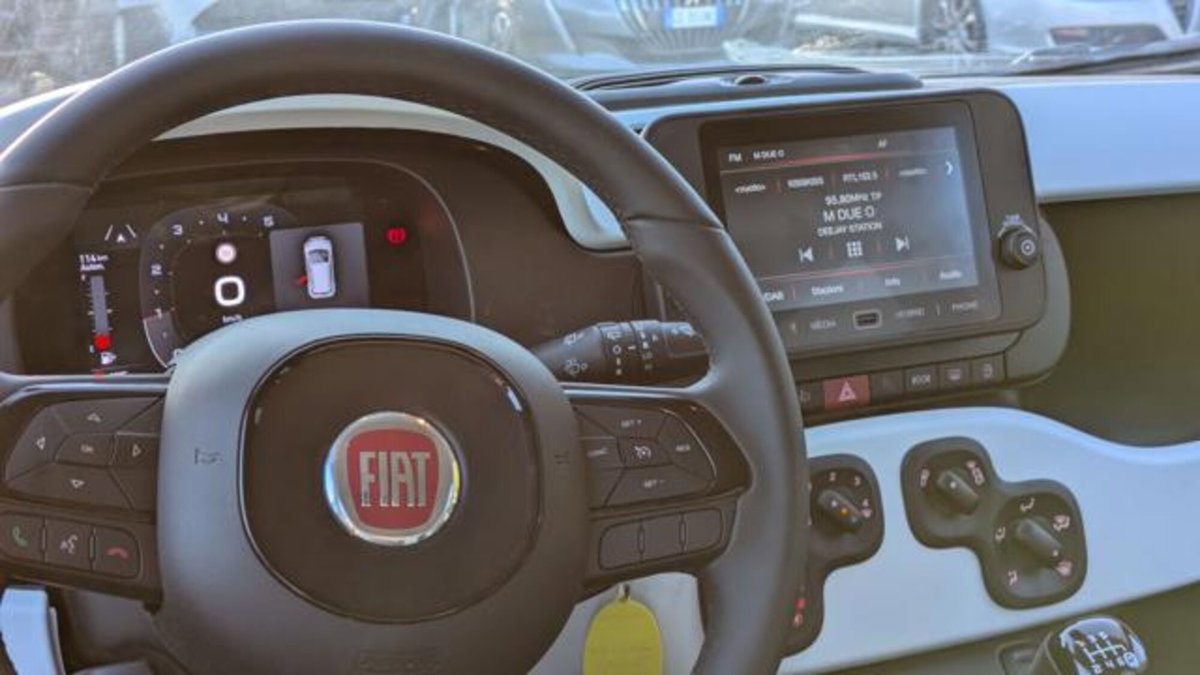 Fiat Pandina 1.0 firefly hybrid s&s 70cv (14)