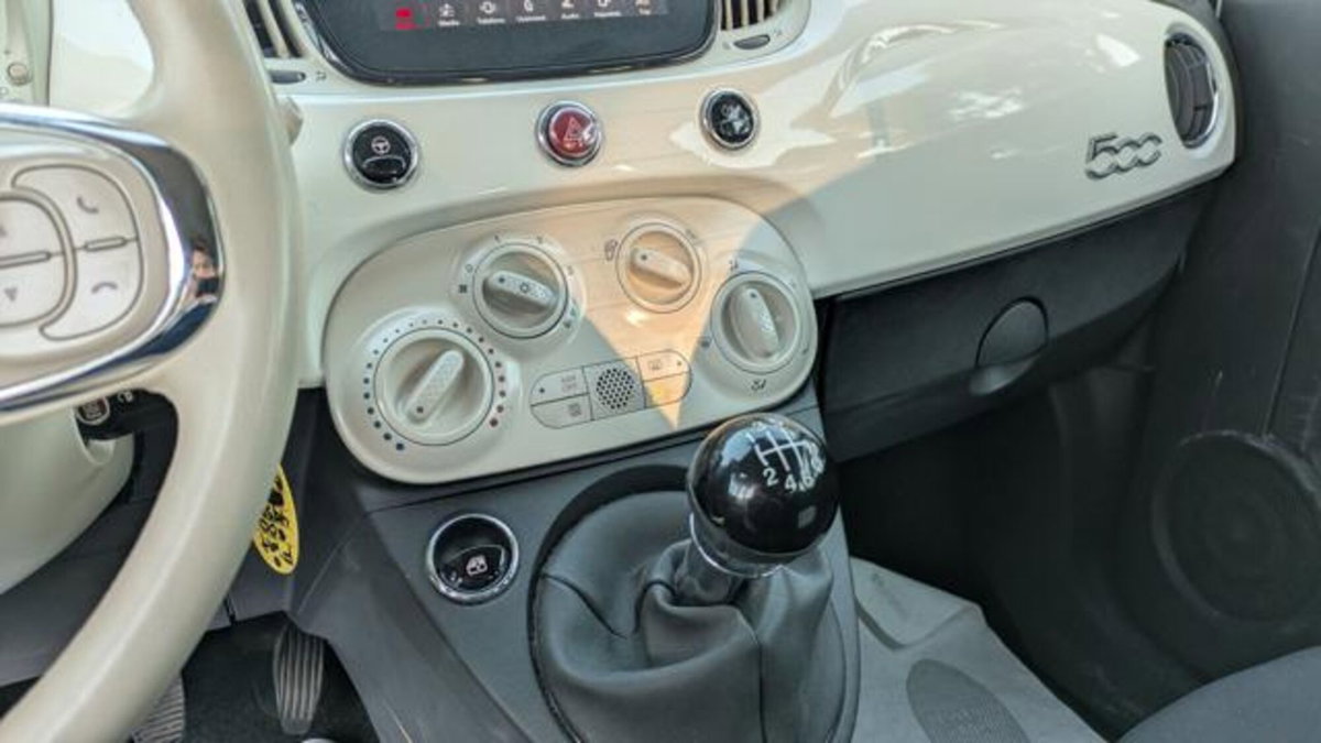 Fiat 500 1.0 Hybrid Connect (11)