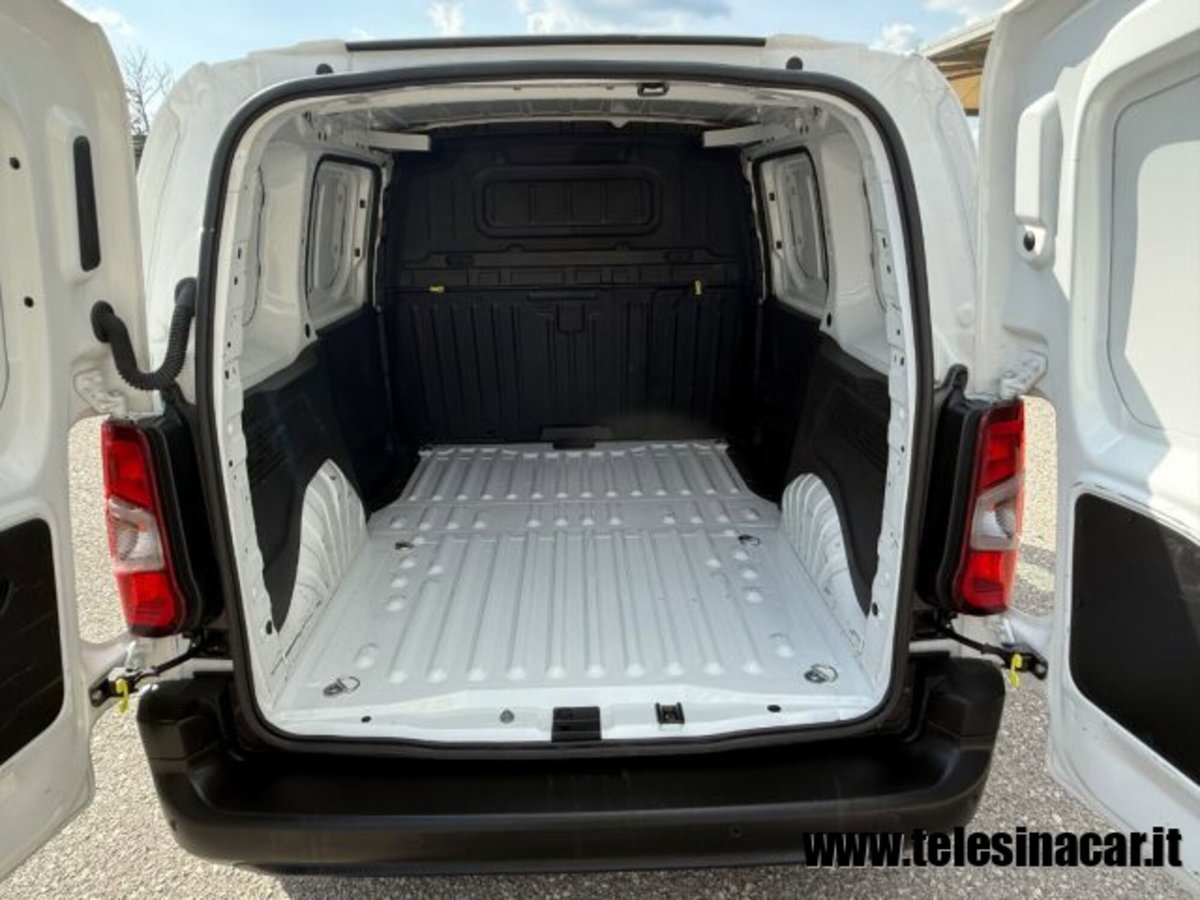 Citroen Berlingo Furgone BlueHDi 100 Van XL Club (16)