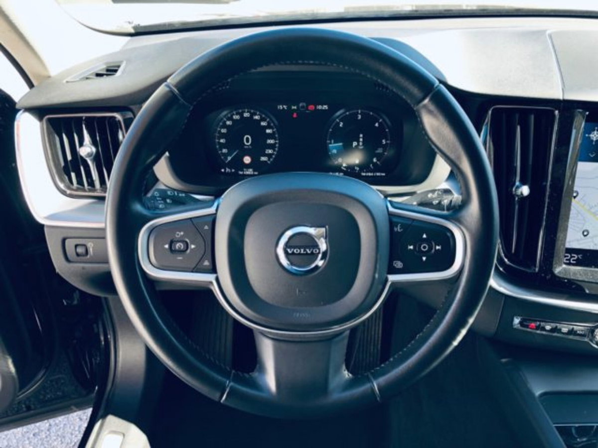 Volvo XC60 B4 (d) AWD Geartronic Momentum Pro (7)