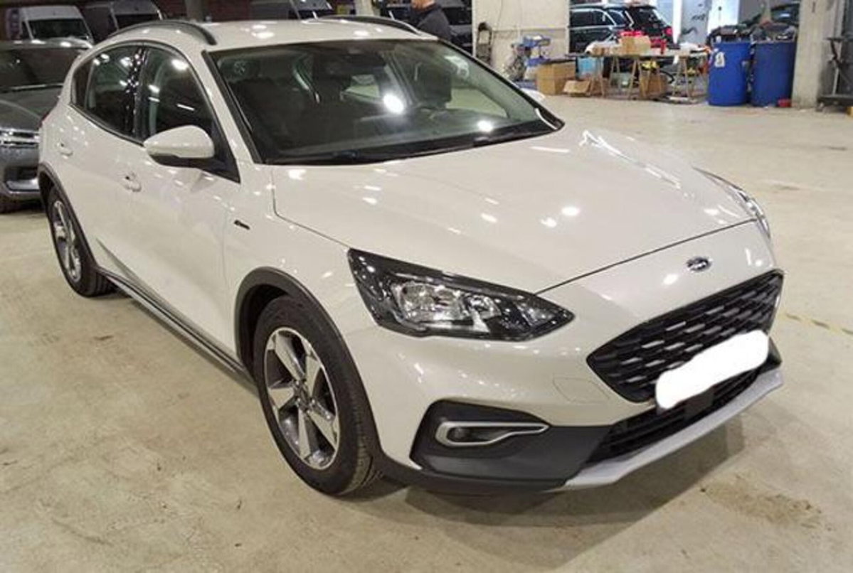 Ford Focus 1.5 EcoBlue 120 CV automatico 5p. Active X (2)