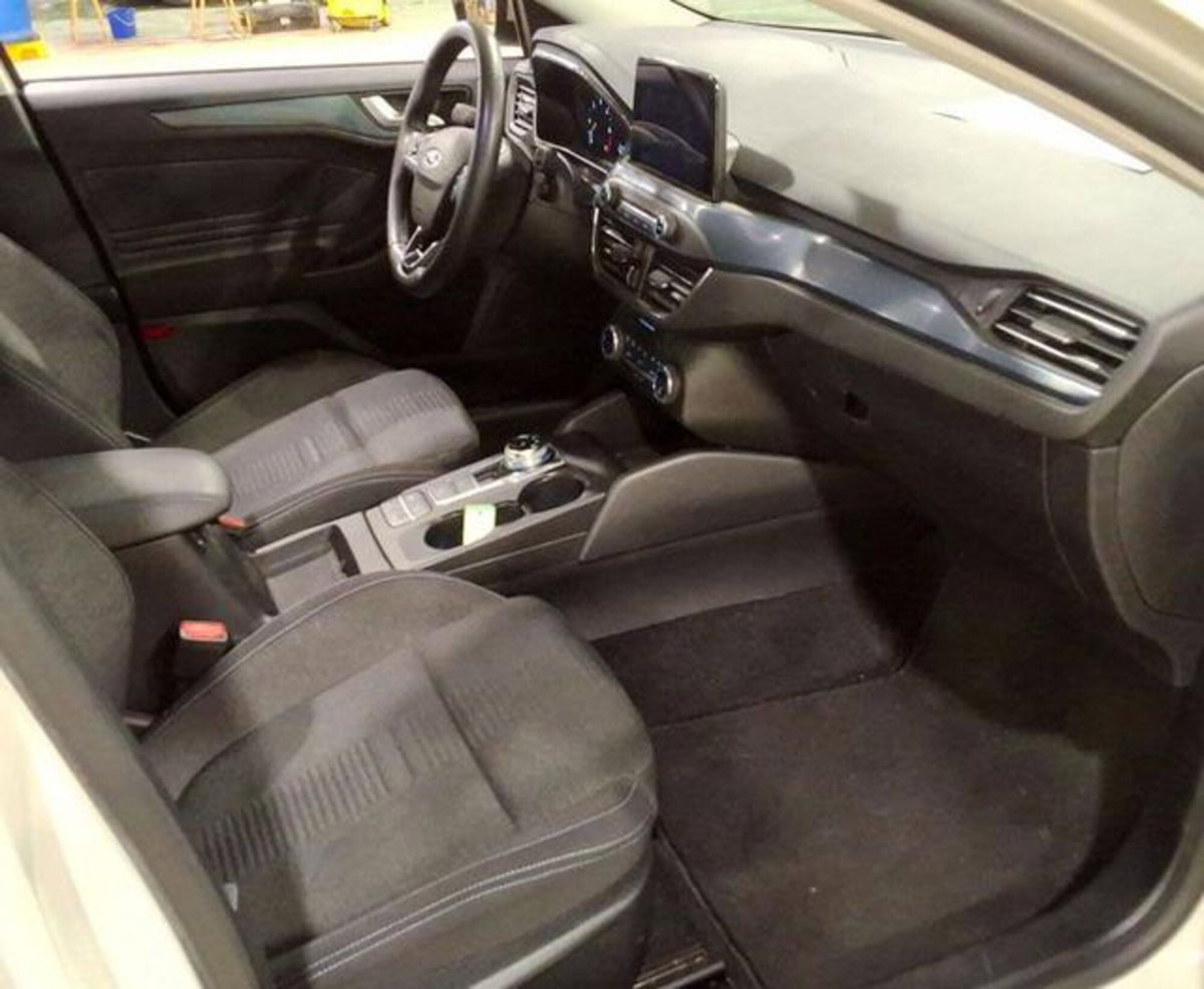 Ford Focus 1.5 EcoBlue 120 CV automatico 5p. Active X (6)
