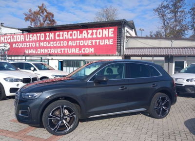 Audi Q5 40 2.0 tdi mhev 12V Identity Black quattro s-tronic usata