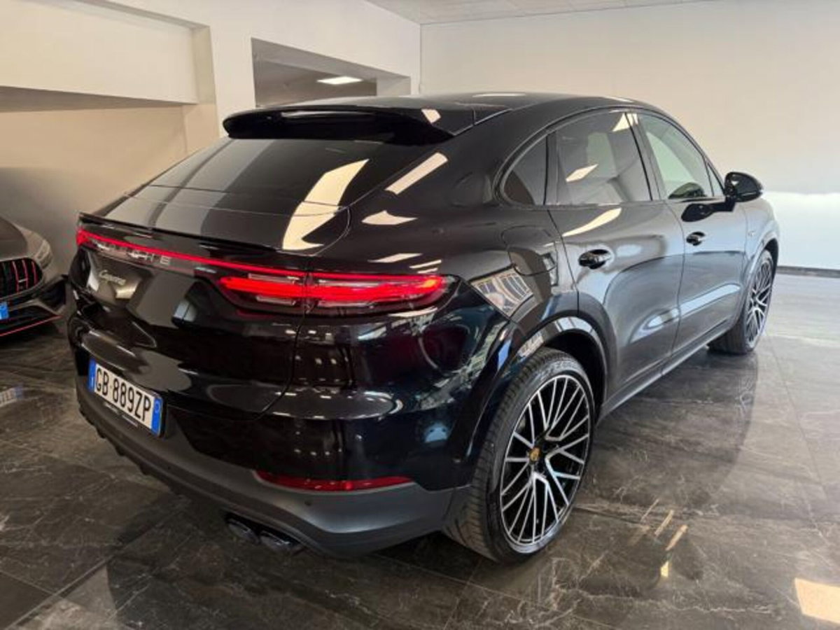 Porsche Cayenne 3.0 V6 (2)
