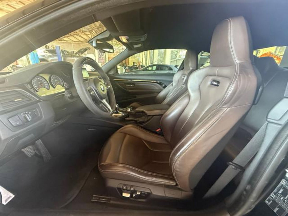 BMW Serie 4 Coupé M4 (12)