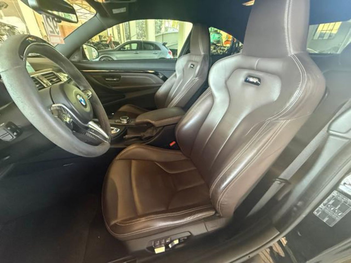 BMW Serie 4 Coupé M4 (13)