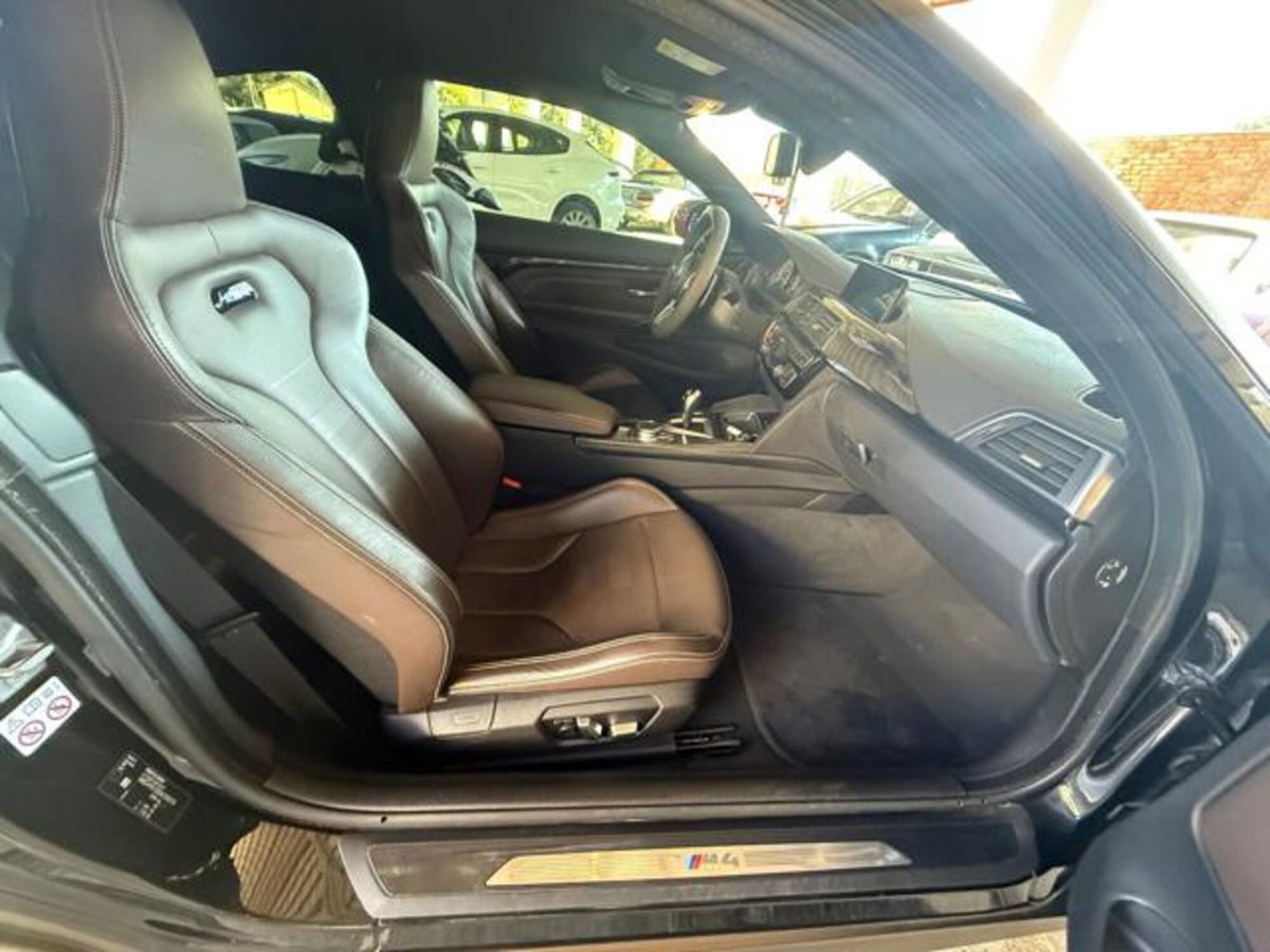 BMW Serie 4 Coupé M4 (18)