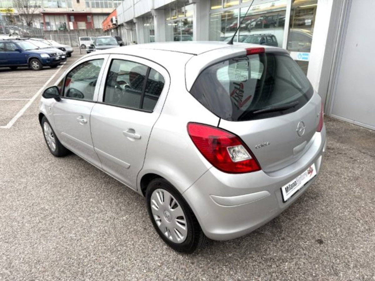 Opel Corsa 1.3 CDTI 90CV 5 porte Cosmo (4)
