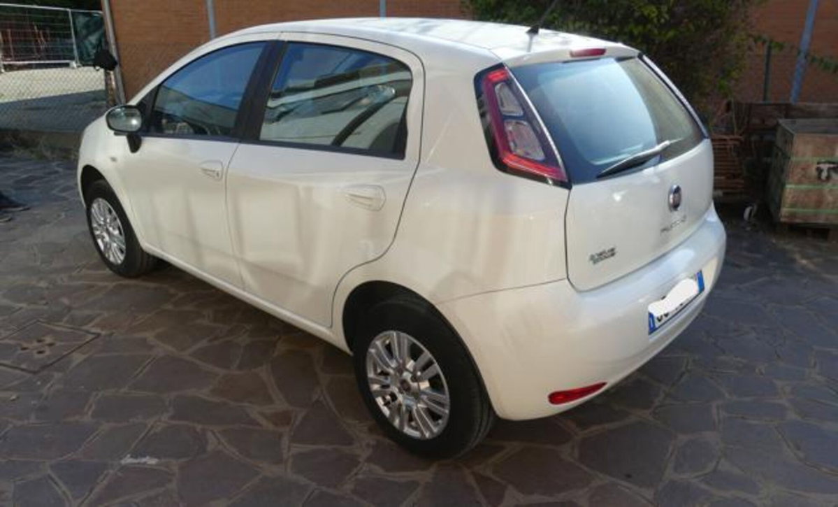 Fiat Punto 1.4 8V 5 porte Natural Power Easy (3)