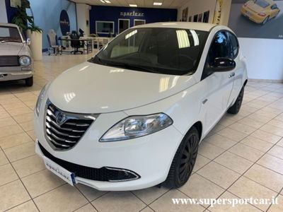 Lancia Ypsilon 1.2 69 CV 5 porte Silver usata