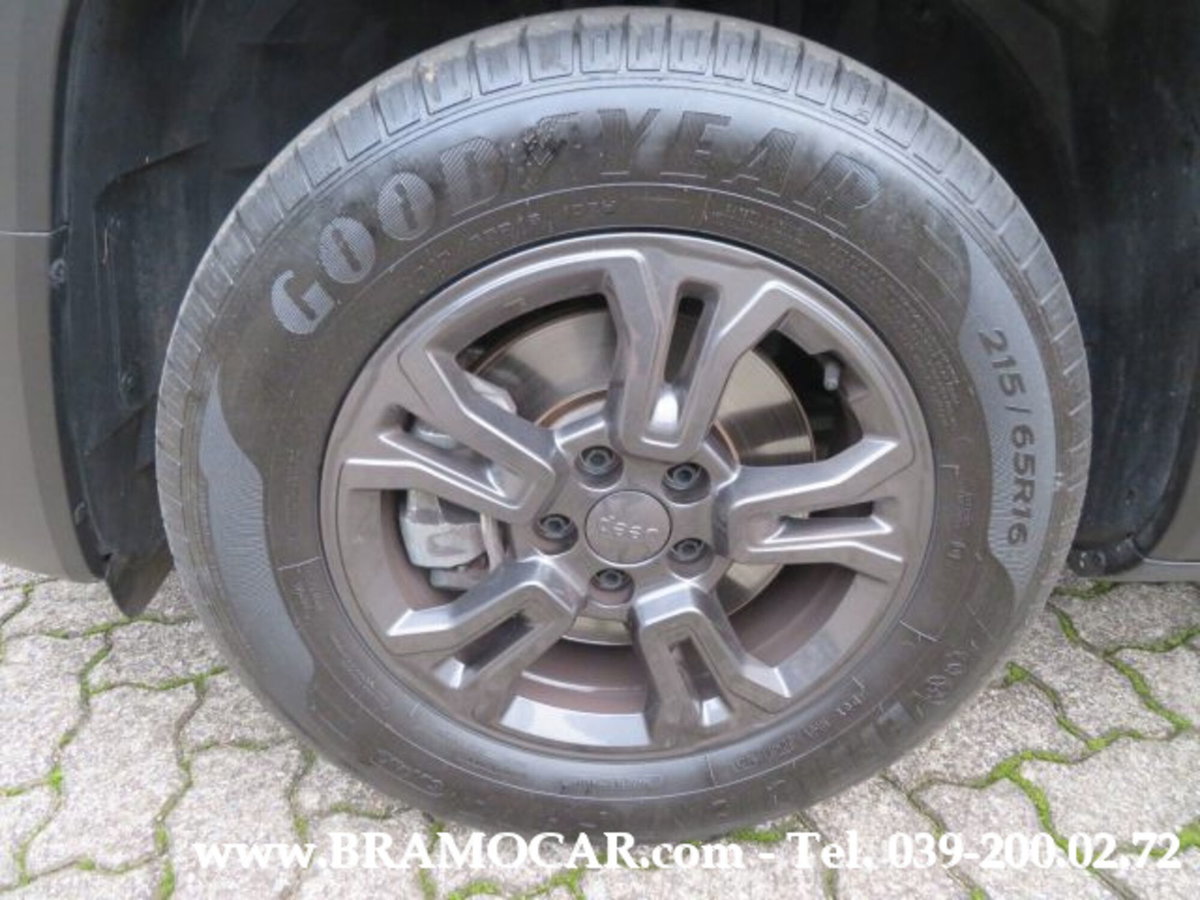 Jeep Renegade 1.3 T4 DDCT Longitude (10)