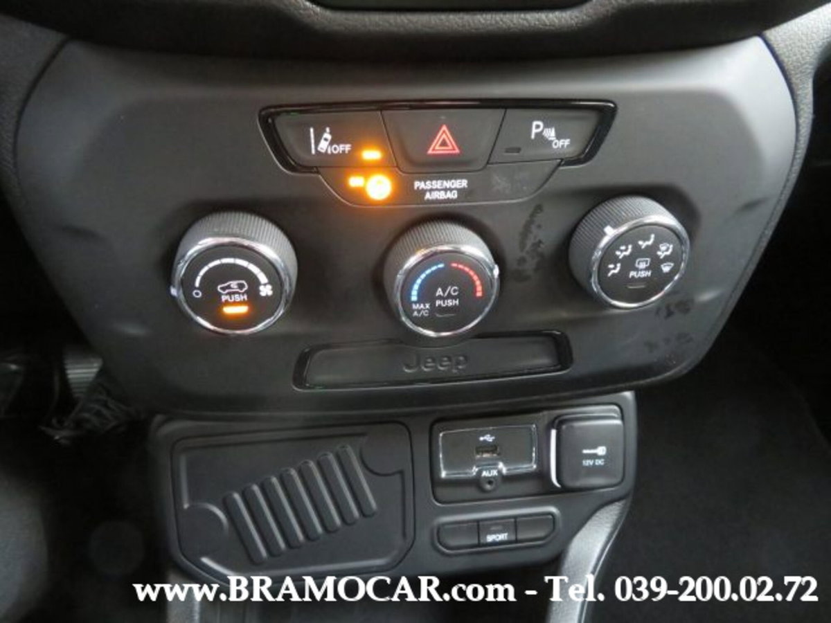 Jeep Renegade 1.3 T4 DDCT Longitude (20)