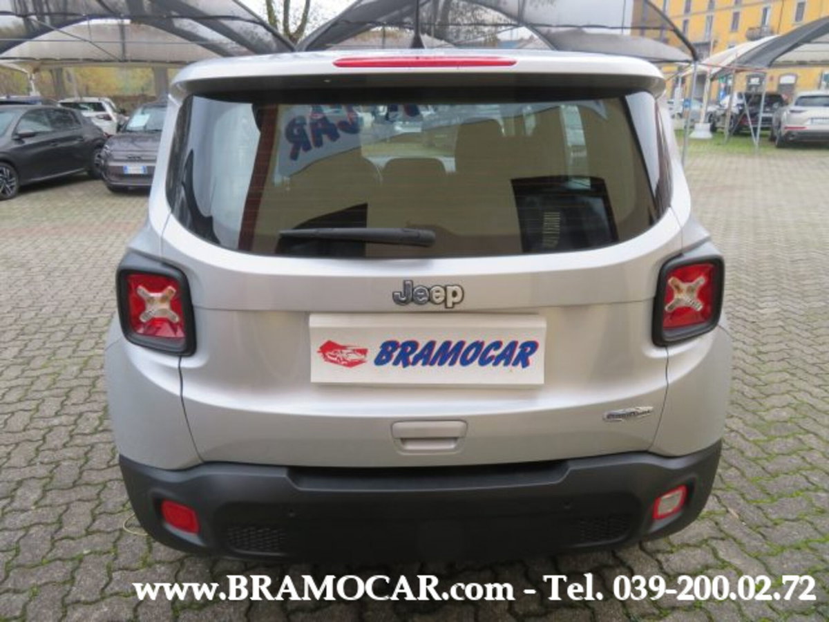 Jeep Renegade 1.3 T4 DDCT Longitude (7)