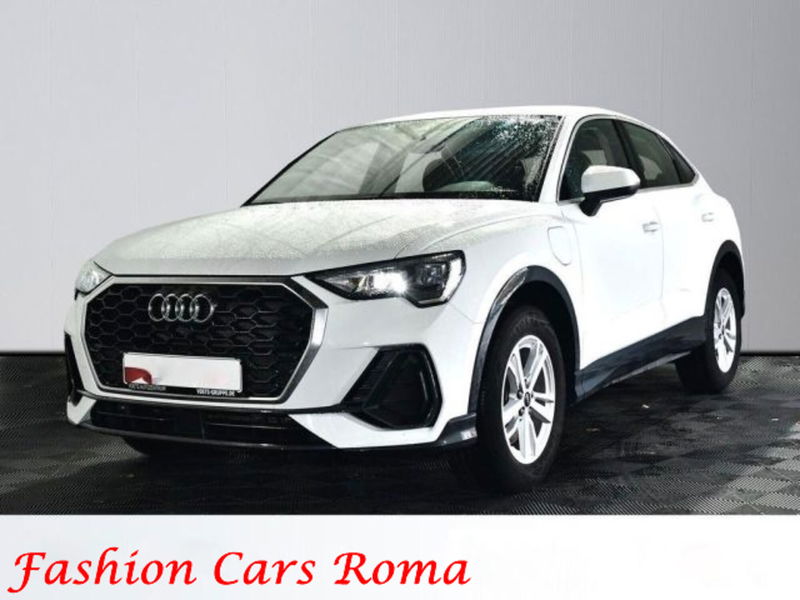 Audi Q3 45 TFSI e S tronic Business