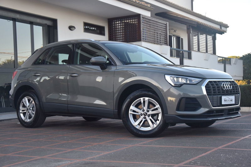 Audi Q3 35 TDI quattro S tronic Business