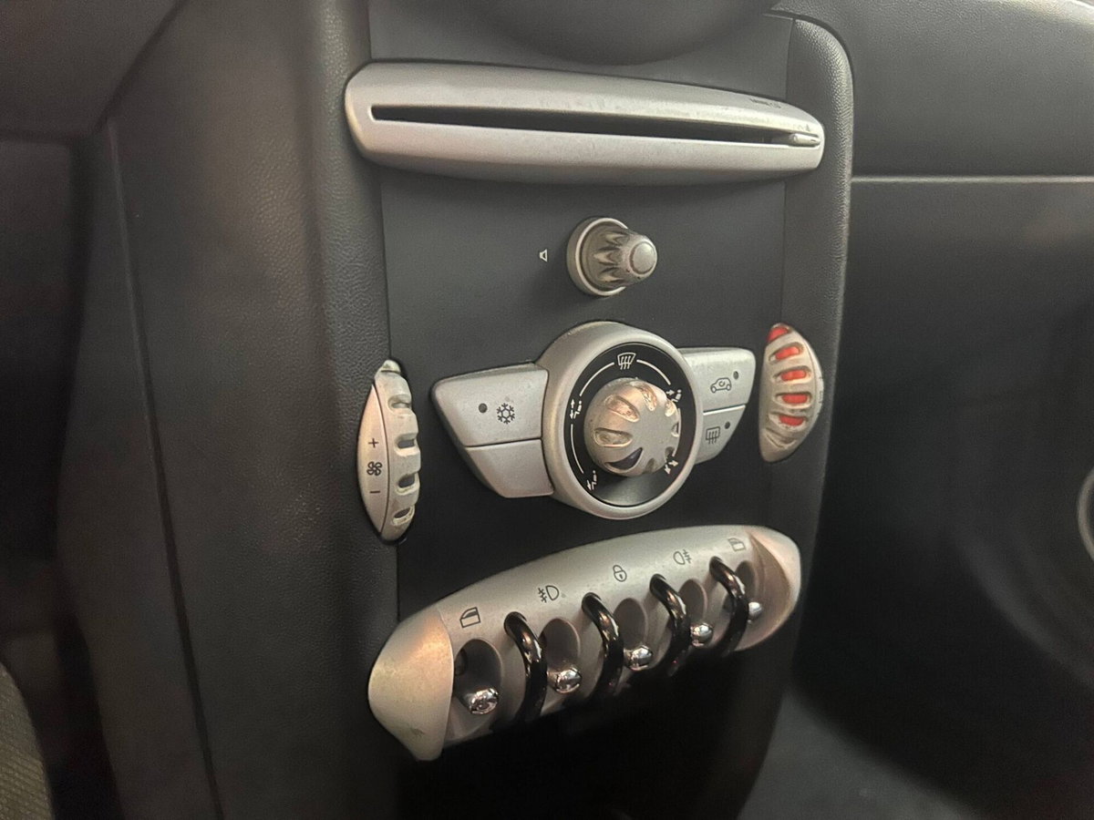 MINI Mini 1.4 16V Ray G (15)