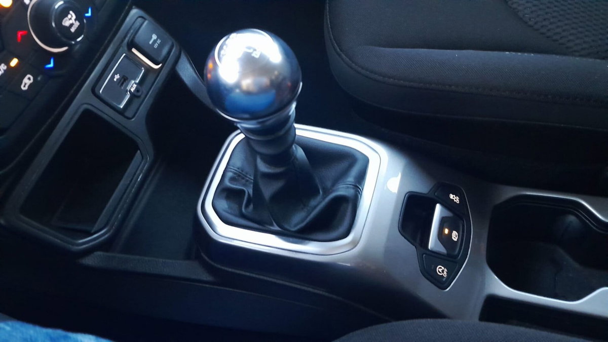 Jeep Renegade 1.6 Mjt 130 CV Limited (14)