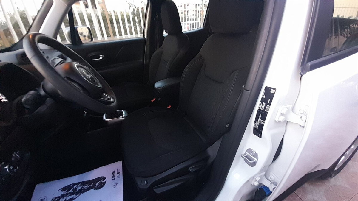 Jeep Renegade 1.6 Mjt 130 CV Limited (19)