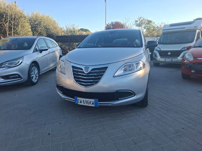 Lancia Ypsilon 1.2 69 CV 5 porte Platinum usata