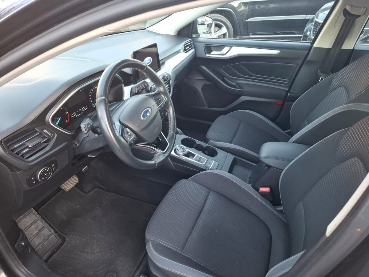 Ford Focus Station Wagon 1.5 EcoBlue 120 CV automatico SW Business (13)