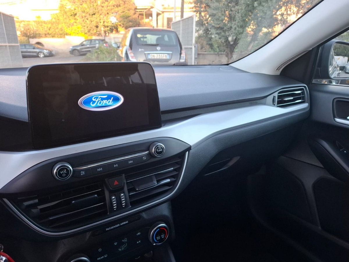 Ford Focus Station Wagon 1.5 EcoBlue 120 CV automatico SW Business (7)