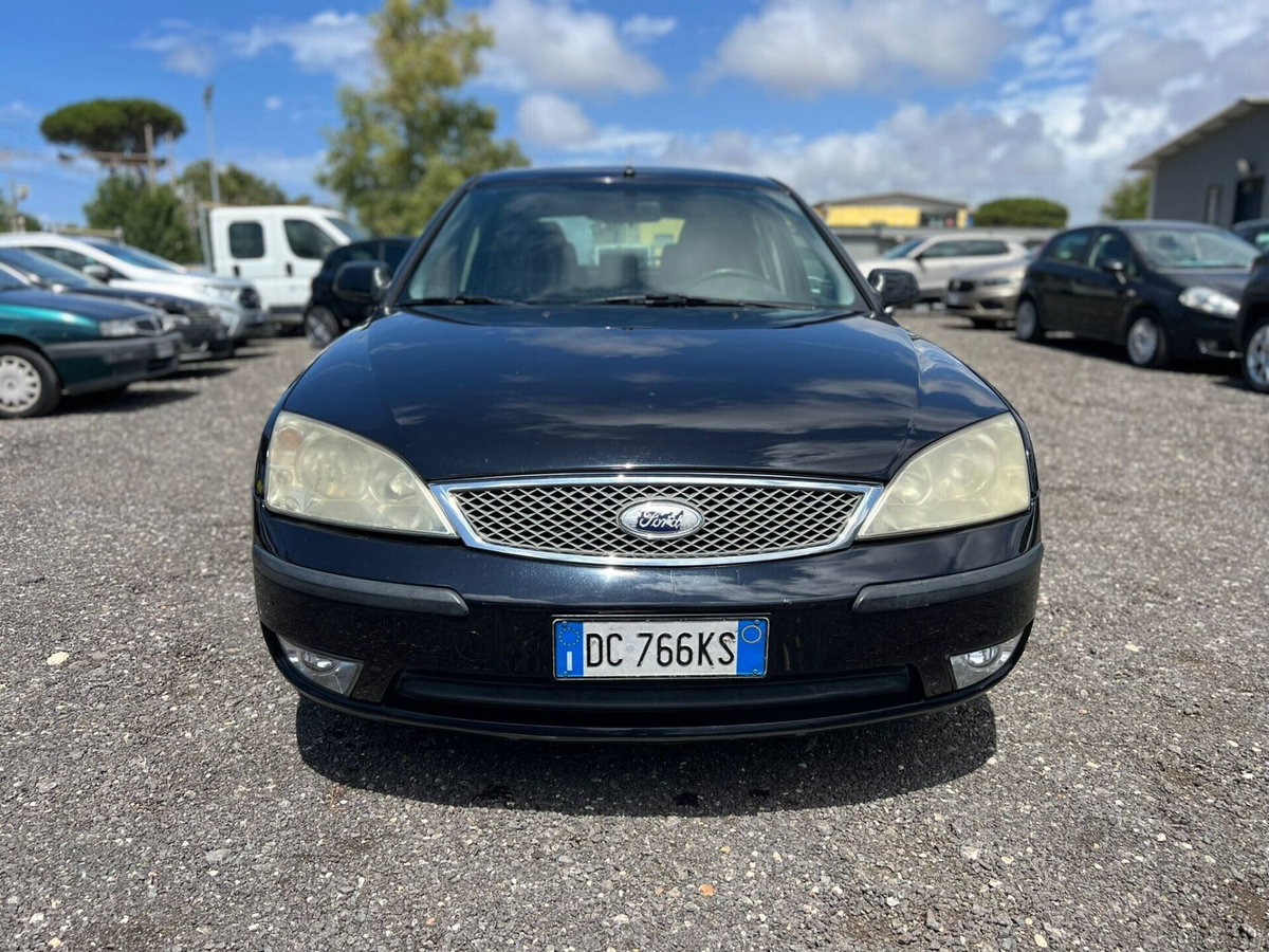 Ford Mondeo 2.0 16V TDCi (130CV) 5p. Ghia (2)