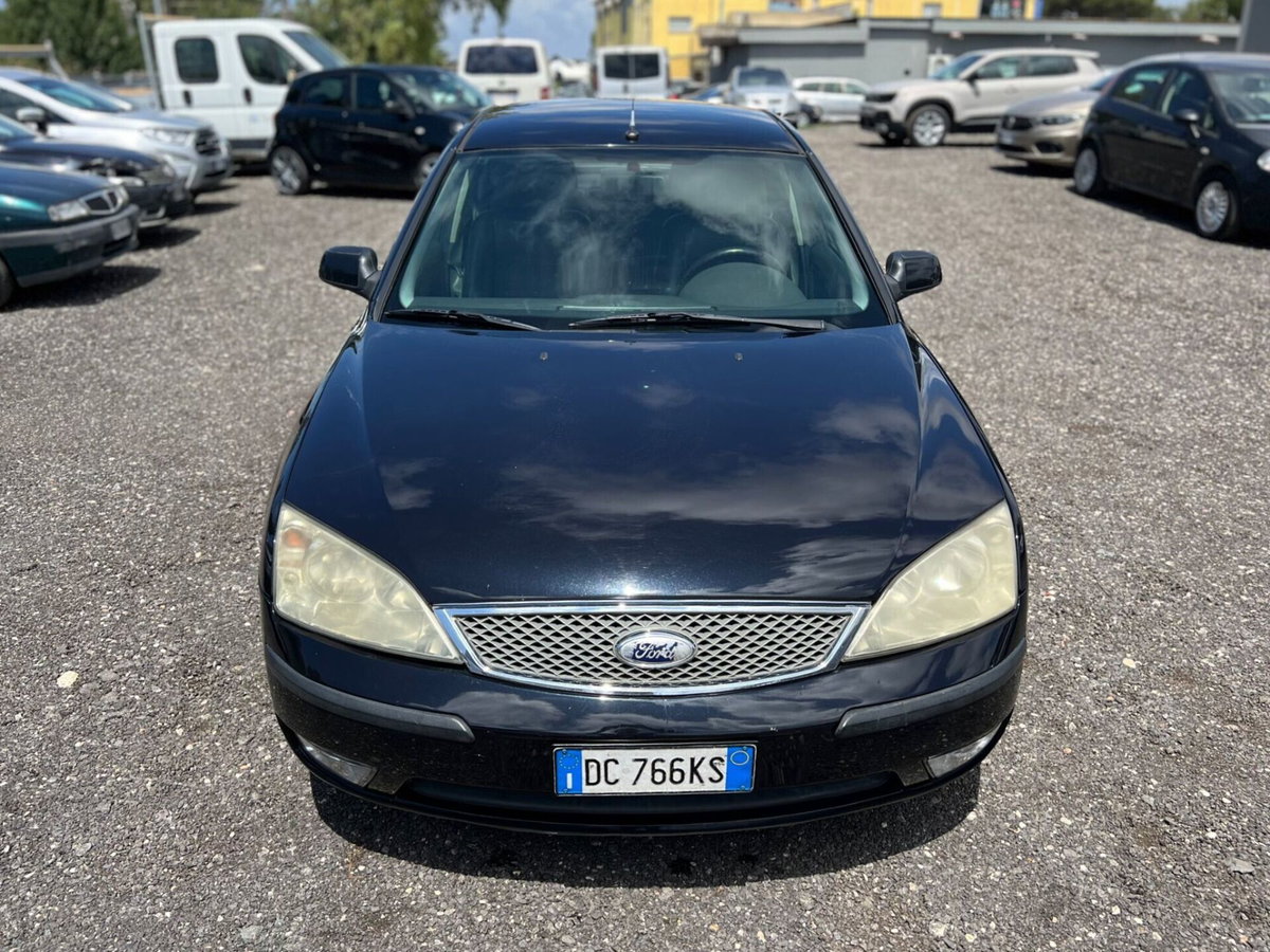 Ford Mondeo 2.0 16V TDCi (130CV) 5p. Ghia (3)