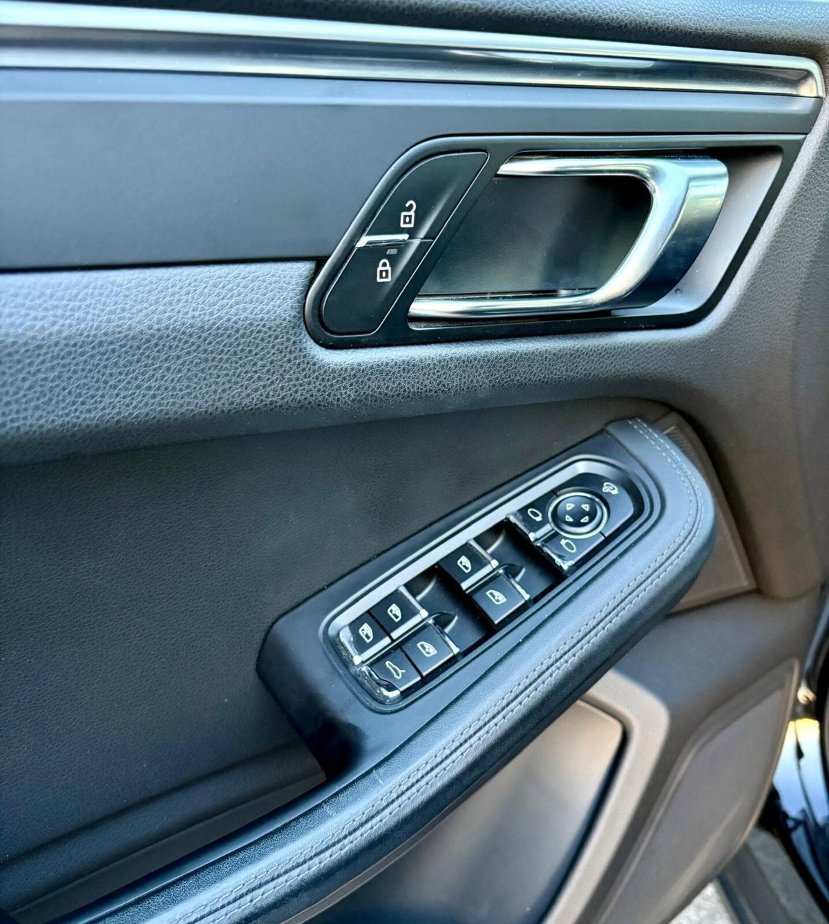 Porsche Macan 2.0 265cv pdk (18)