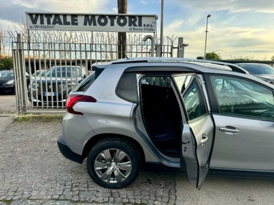 Peugeot 2008 100 Black Matt (10)