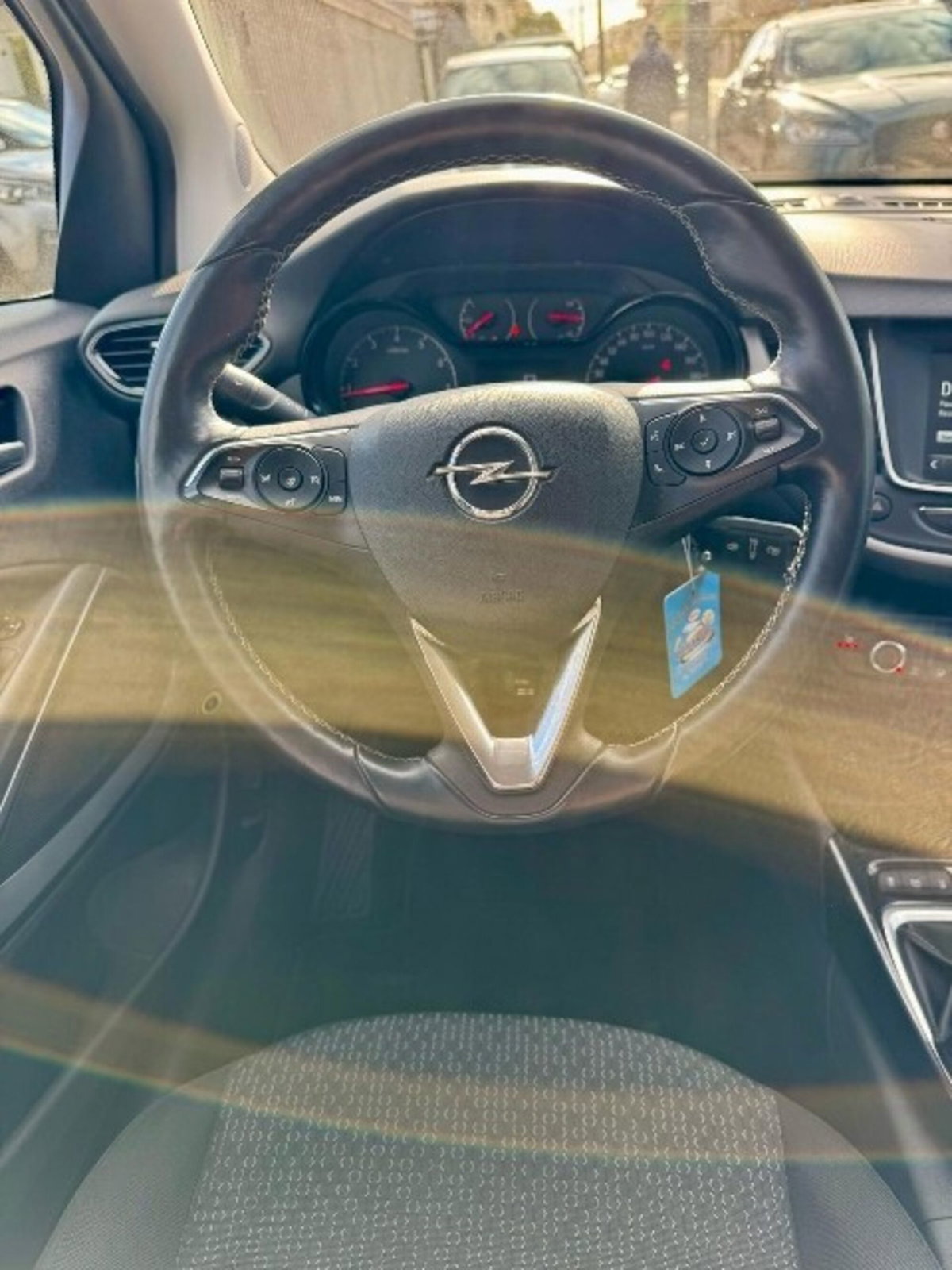 Opel Crossland X 1.2 12V Innovation (15)
