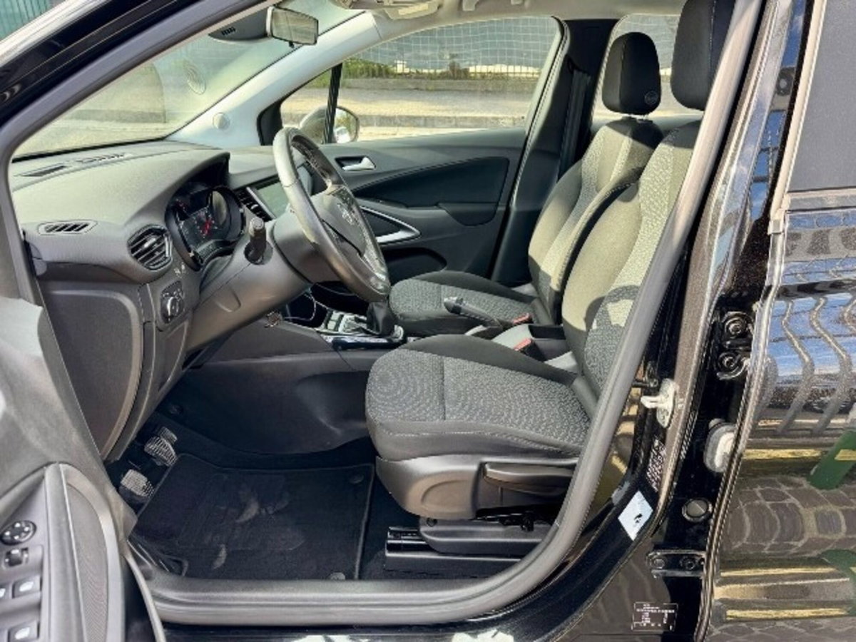 Opel Crossland X 1.2 12V Innovation (19)
