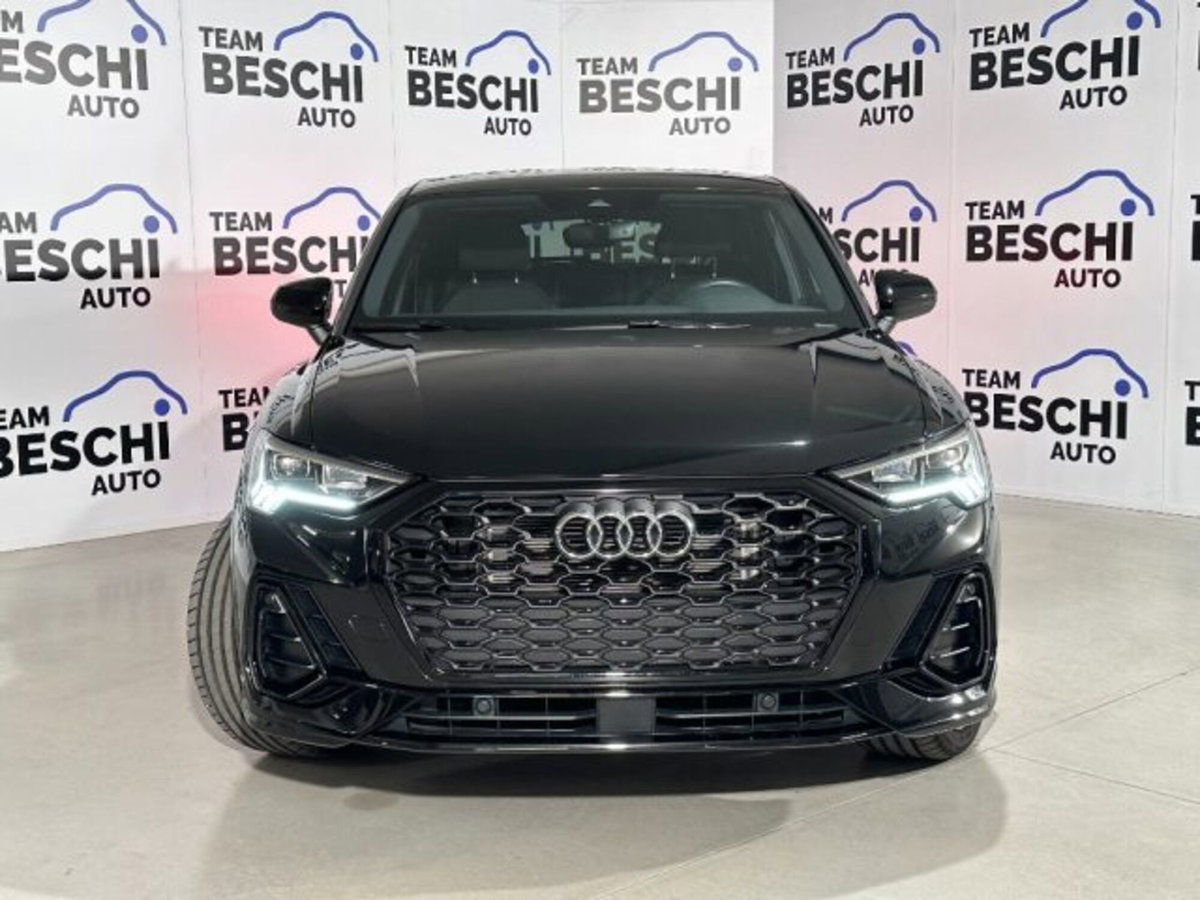 Audi Q3 Sportback 35 1.5 tfsi Identity Black (2)