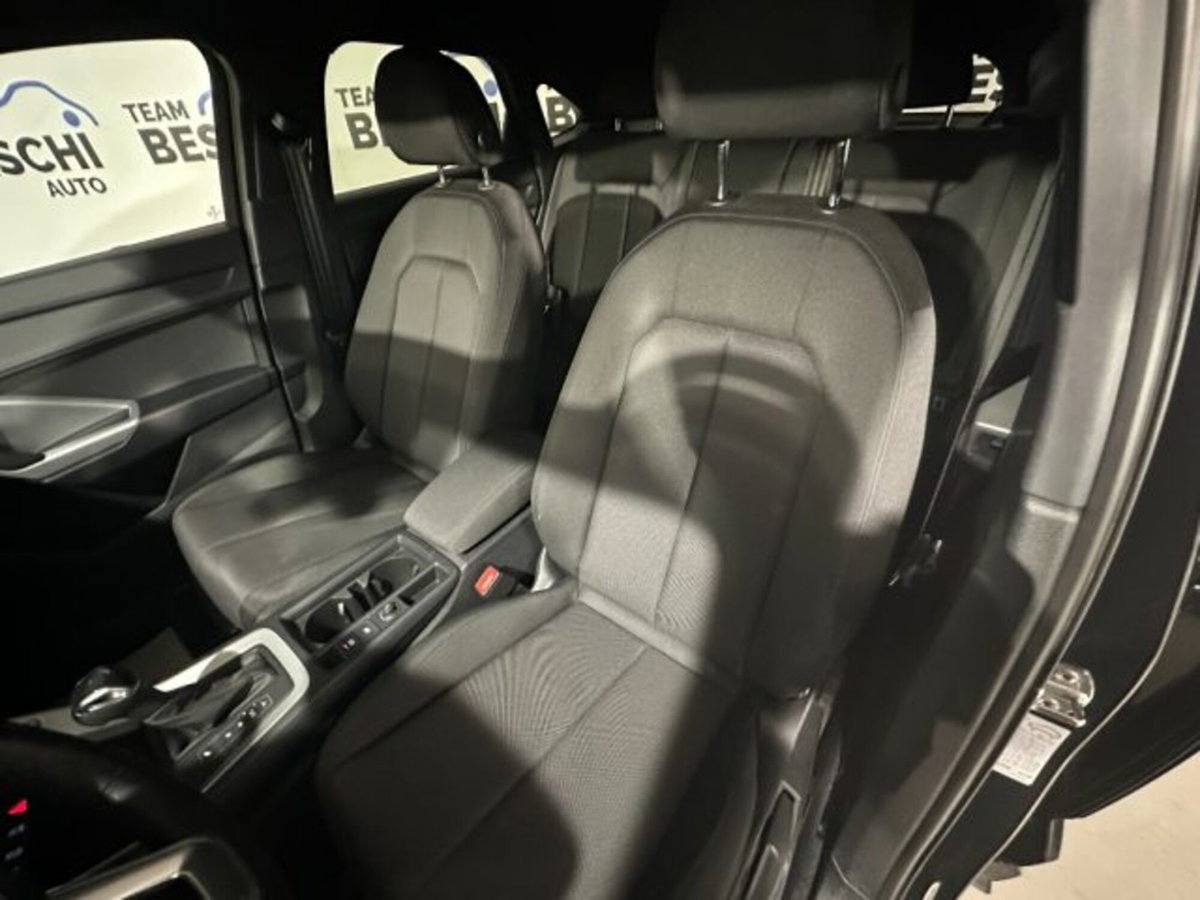 Audi Q3 Sportback 35 1.5 tfsi Identity Black (6)
