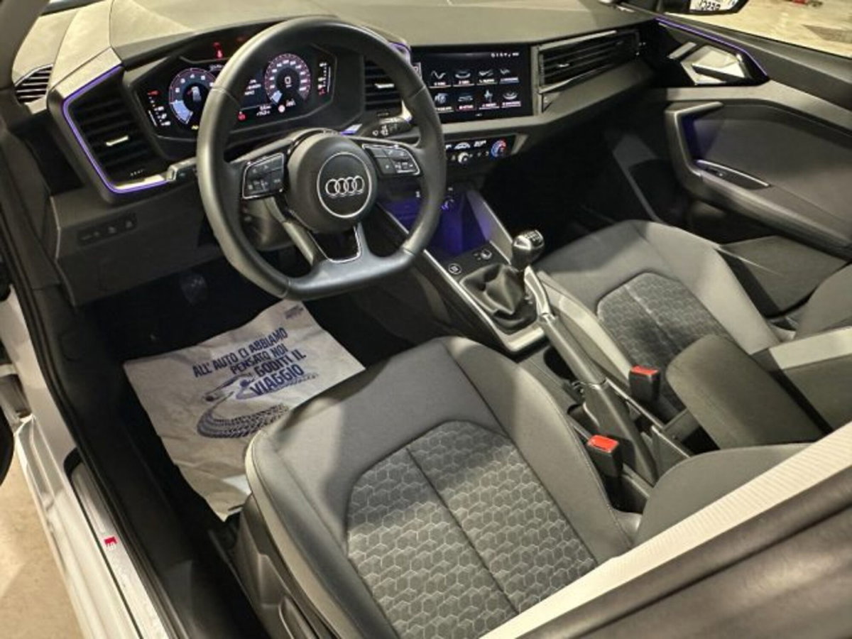 Audi A1 Sportback 30 1.0 tfsi S Line Edition 116cv s-tronic (10)