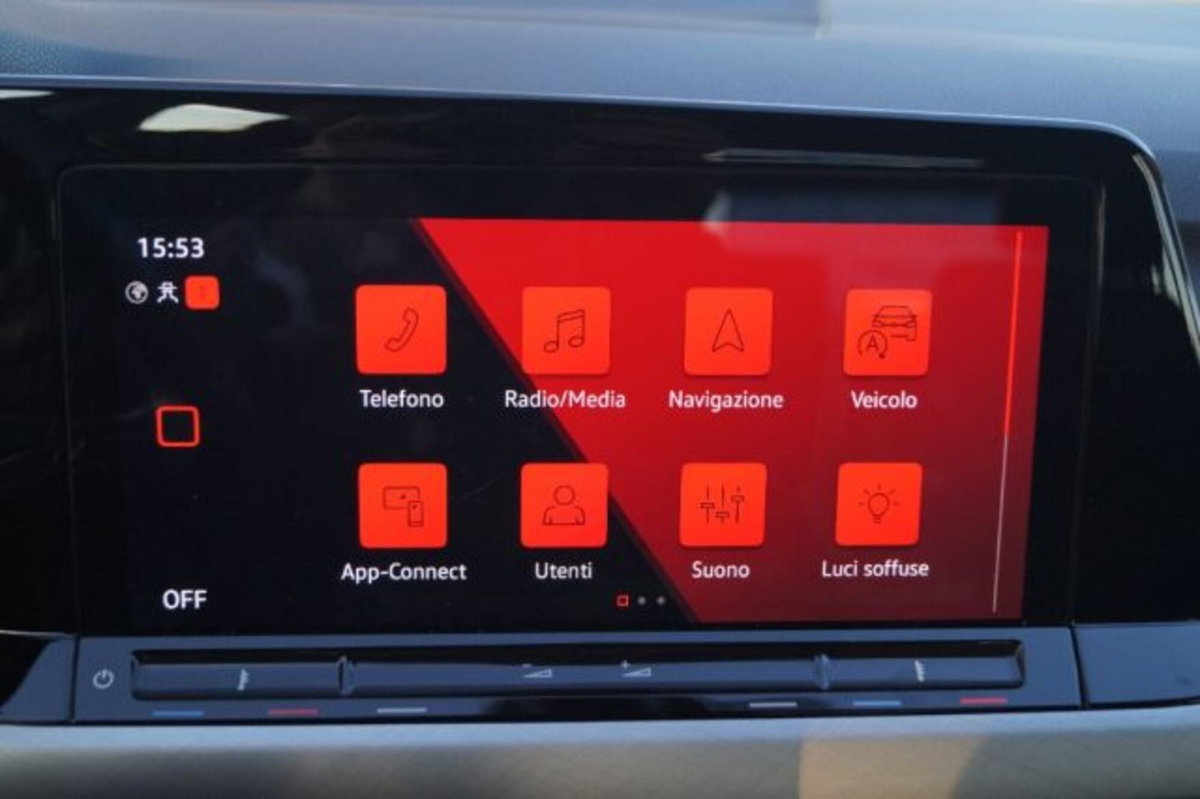 Volkswagen Golf Variant 1.0 eTSI EVO DSG Life (11)