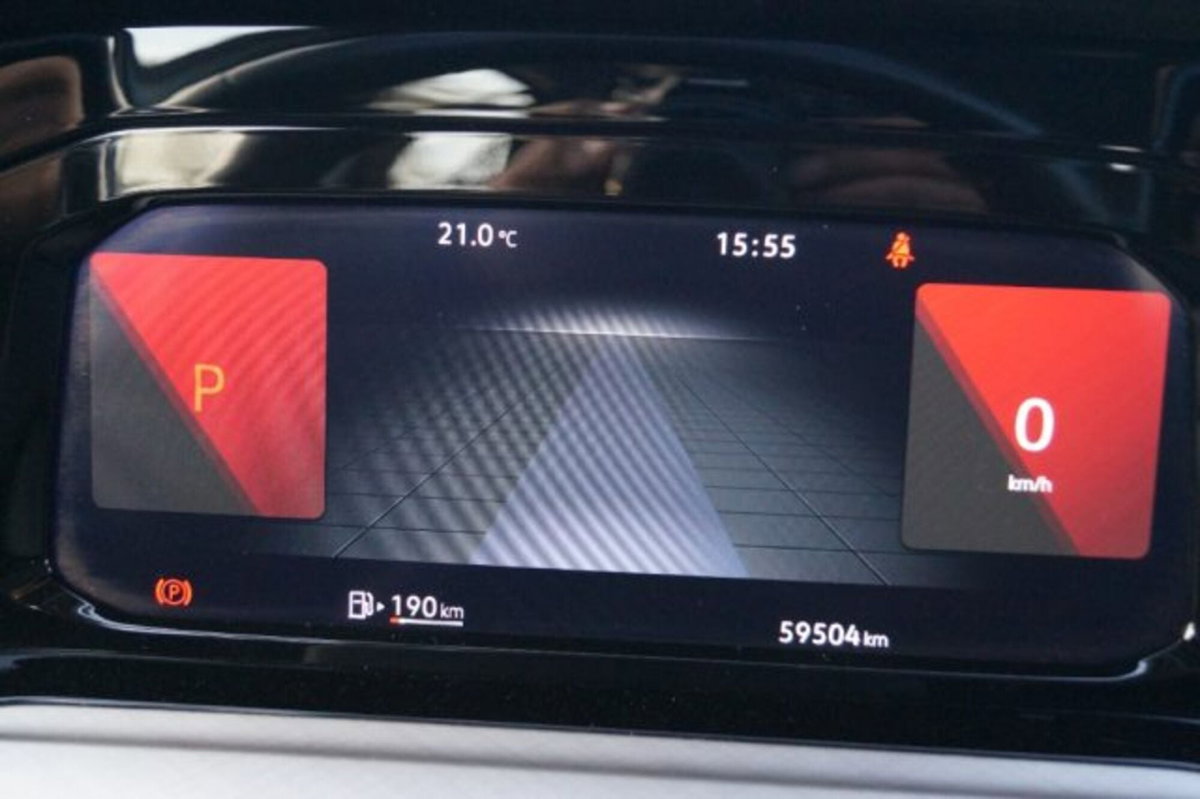 Volkswagen Golf Variant 1.0 eTSI EVO DSG Life (12)