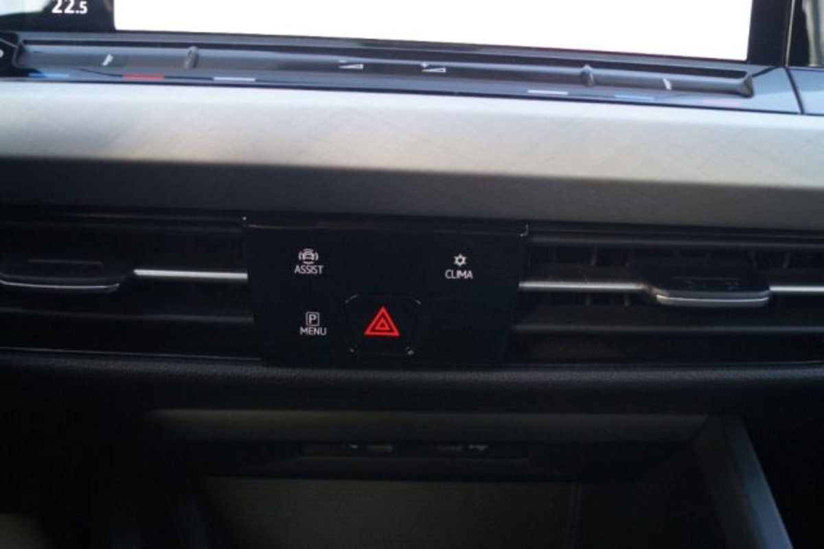 Volkswagen Golf Variant 1.0 eTSI EVO DSG Life (14)