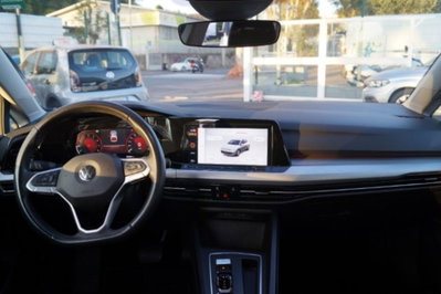 Volkswagen Golf Variant 1.0 eTSI EVO DSG Life (19)